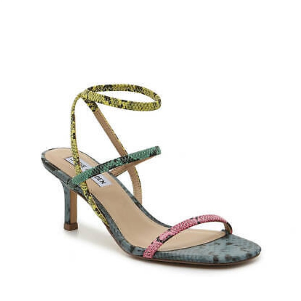 NWT Steve Madden Meline Sandal size 6